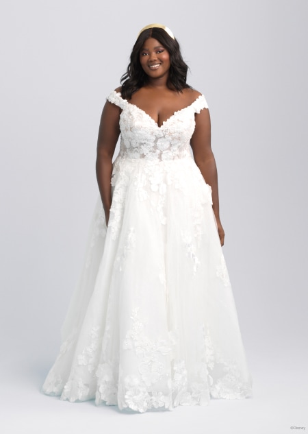 An off the shoulder and lacy wedding dress inspired by Snow White
