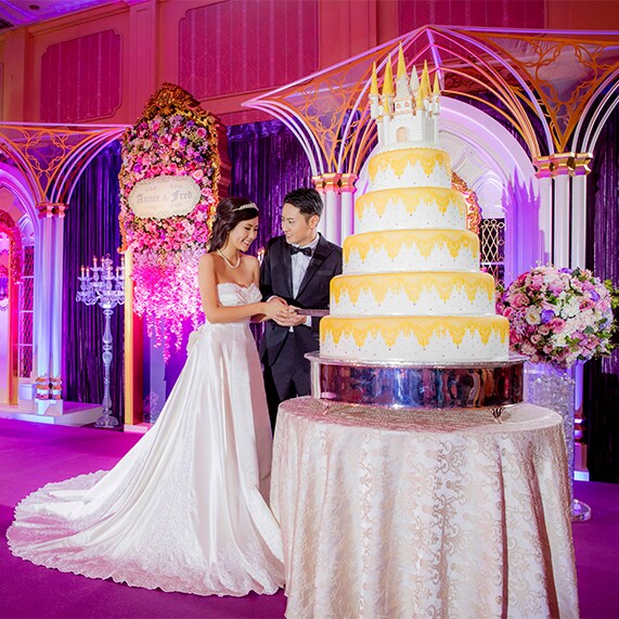  Wedding  Cake  Wednesday Hong  Kong  Disneyland Disney Weddings 