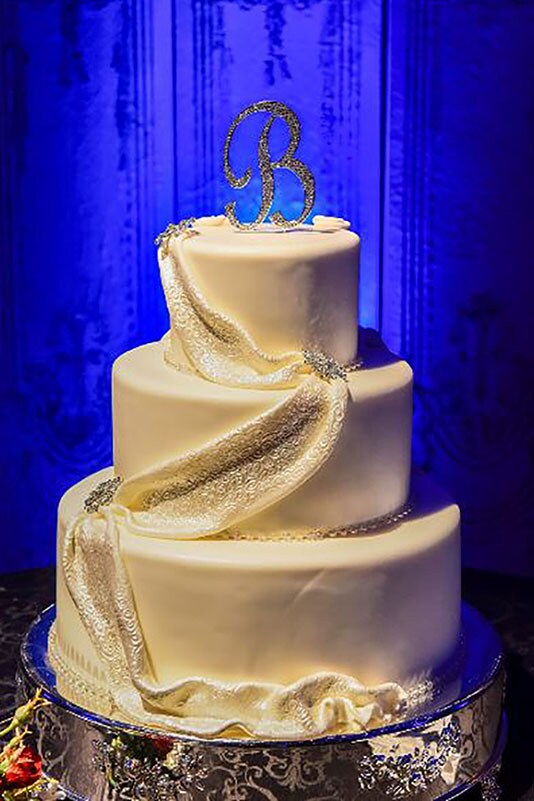  Wedding Cake Wednesday Half and Half Cakes Disney Weddings