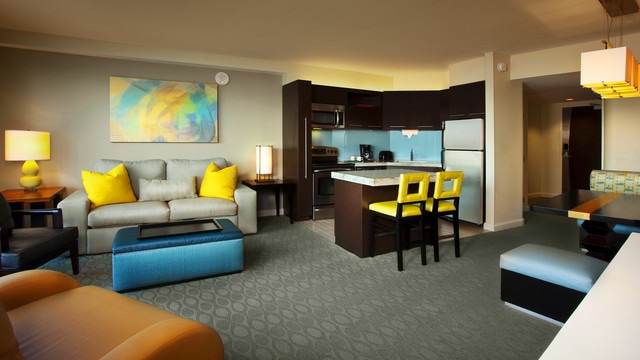 Rooms & Points | Bay Lake Tower at Disney's Contemporary ...